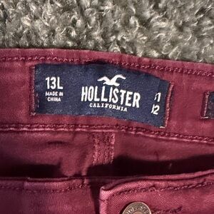 Juniors - Hollister - Burgundy Jeans- Size 13L 31/32 High Rise Super Skinny